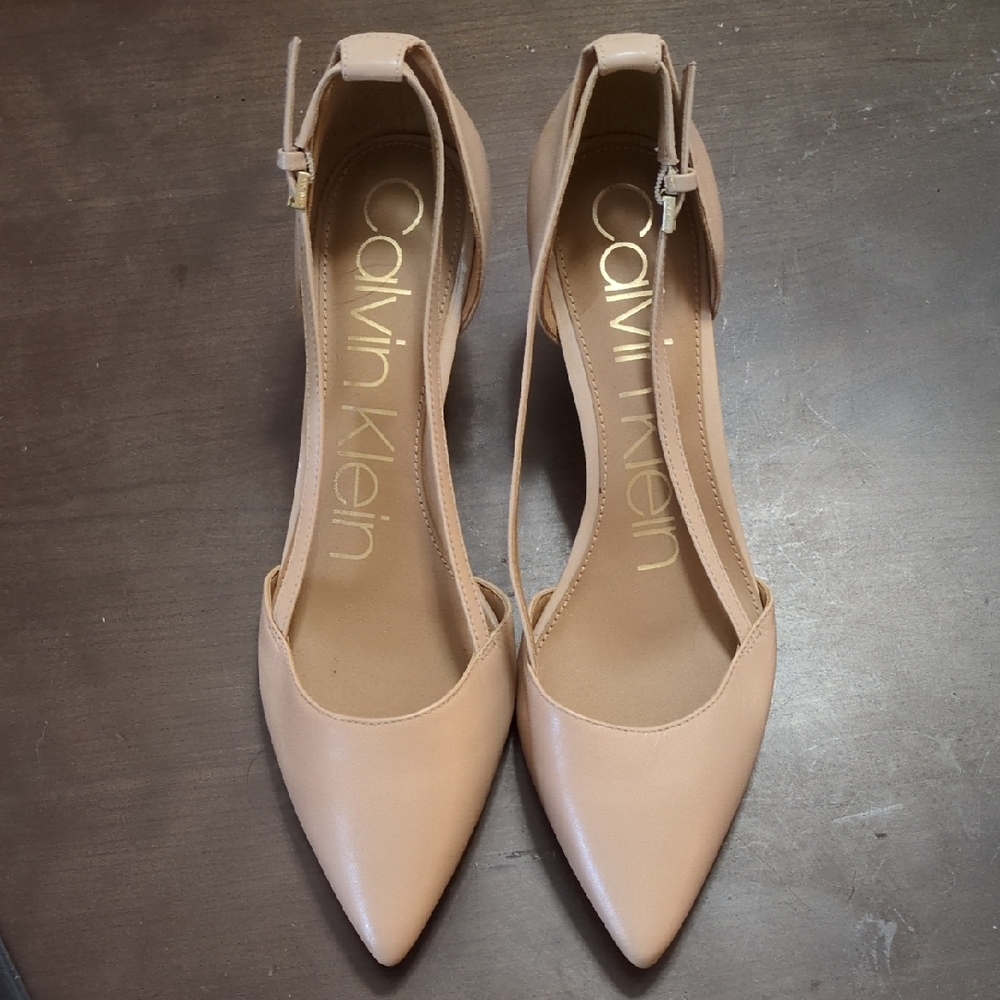 Calvin Klein Women's Nude Pointed Heels